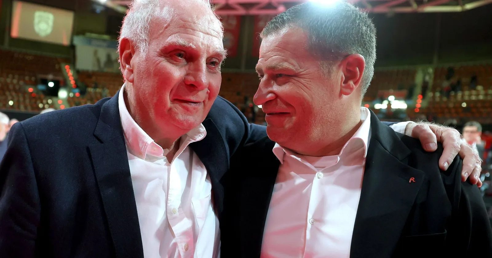 "Nicht gut behandelt": "Naiver" Uli Hoeneß entschuldigt sich bei Max Eberl
