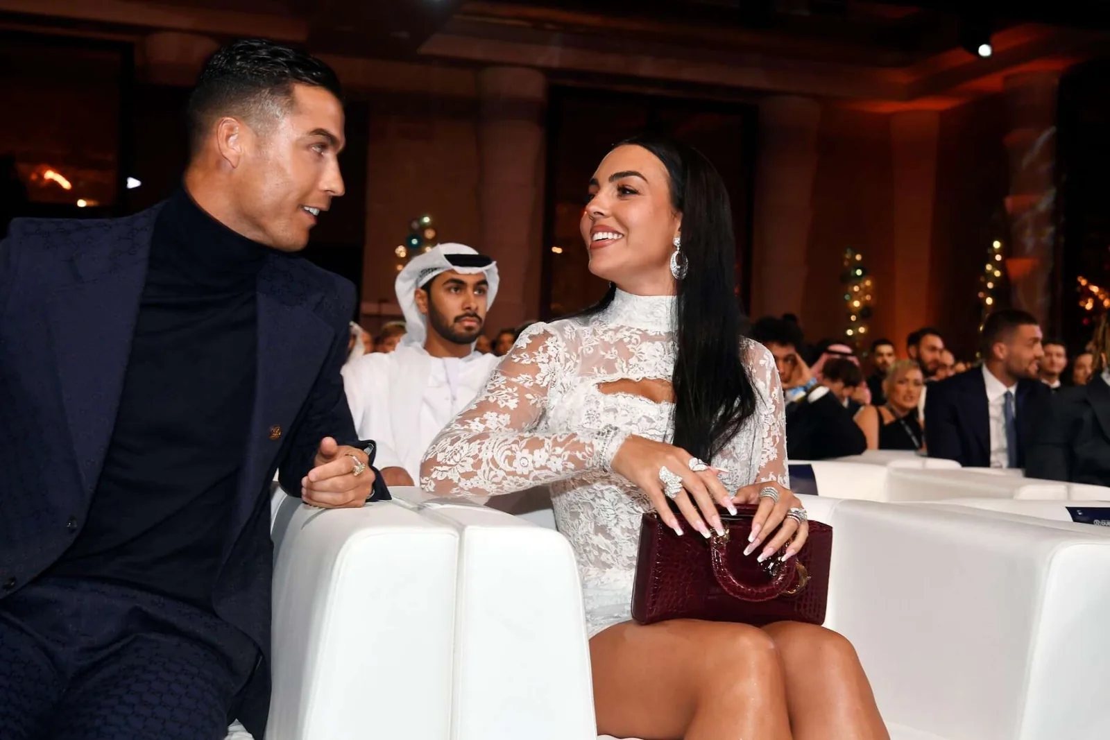 Er hat Siiiiiiuuuuu gesagt: Ronaldo und Georgina haben geheiratet! - BILD