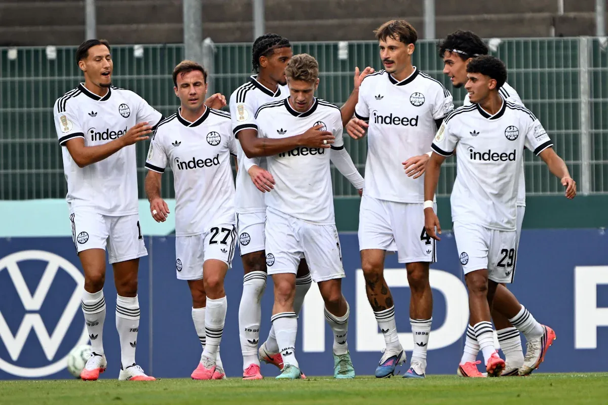Liveticker | SC St. Tönis - Eintracht Frankfurt : | 1. Runde | DFB-Pokal 2026/27